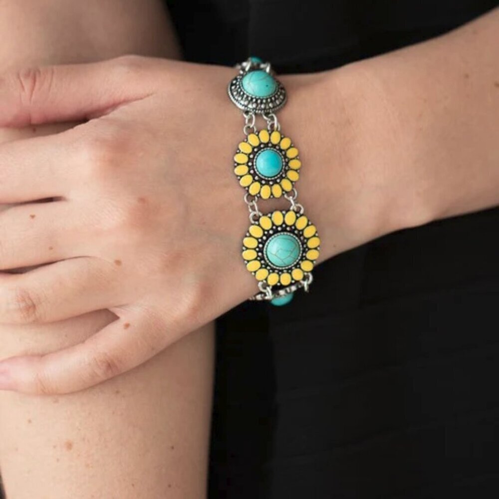 Paparazzi Jewelry Accessories - Bodaciously Badlands - Yellow Bracelet - Vintage